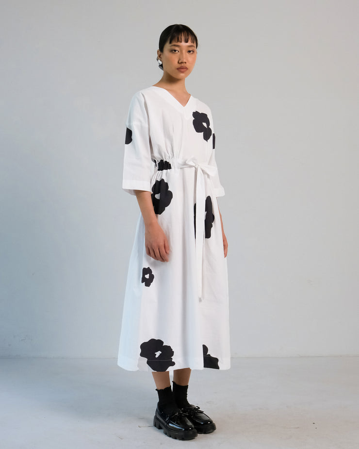 WHite Black Poppy Elastic Waist Belt Dress
