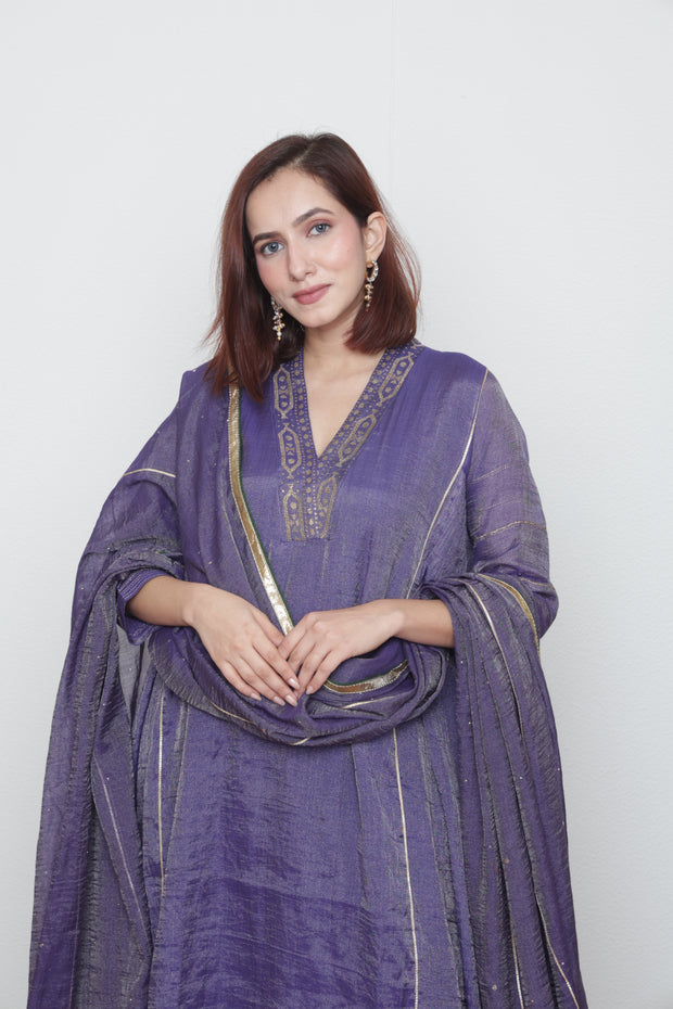ABHA TIKKI KURTA SET