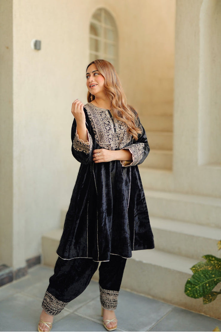 Nisreen - Short Kalidaar Chauga with Salwar