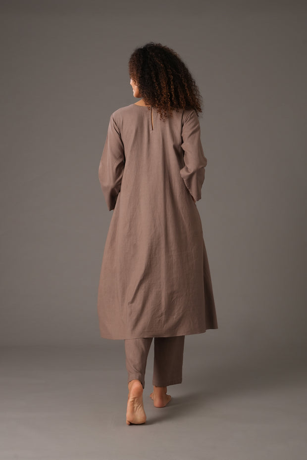 Embroidered Dunes Dress with pant