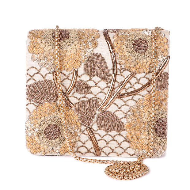 Beige bahaar clutch