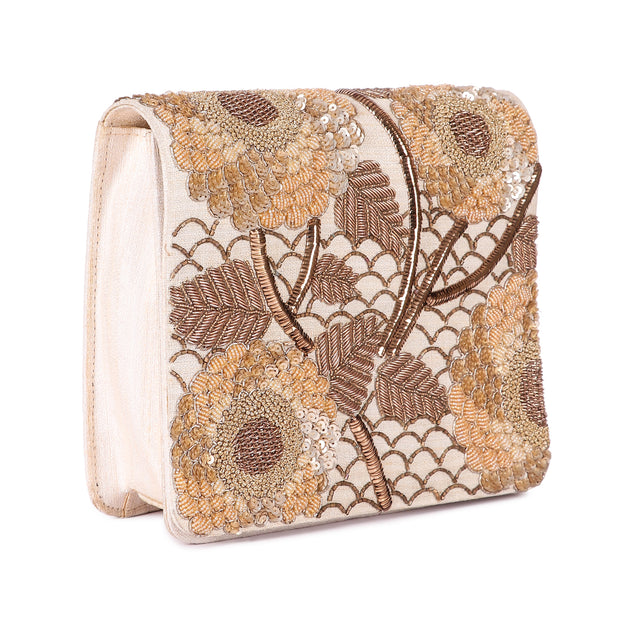 Beige bahaar clutch