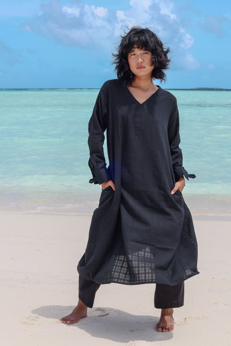 Relaxed fit V neck Tunic with pockets