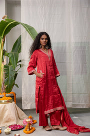 Nyra Kurta Set