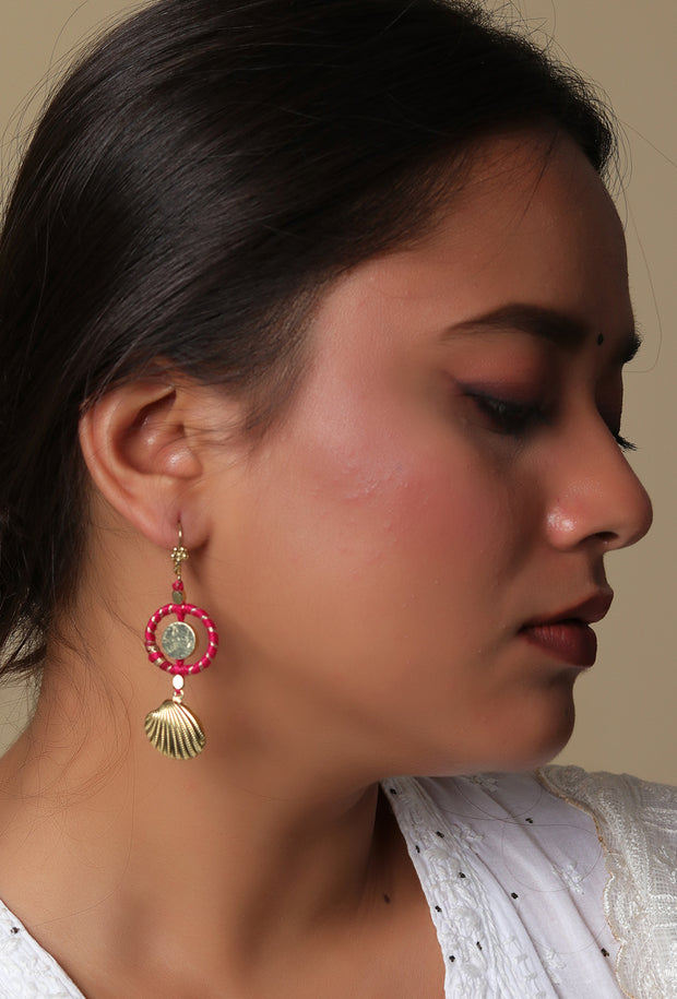 Shankh earrings