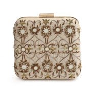 Mirrorwork box clutch