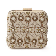 Mirrorwork box clutch