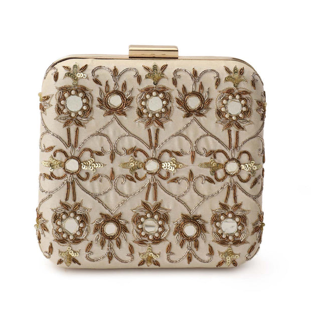 Mirrorwork box clutch