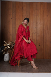 Red silk embroidered kurta set