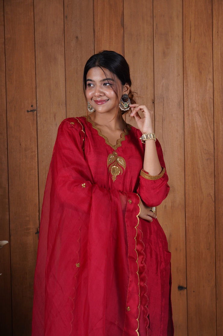 Red silk embroidered kurta set