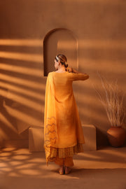 Mango kurta set with scalloped embroidery neck