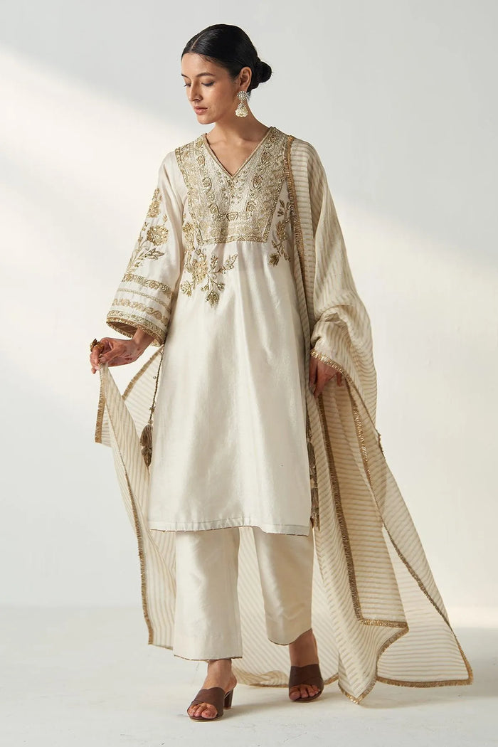 ROOP IVORY KURTA PANT SET