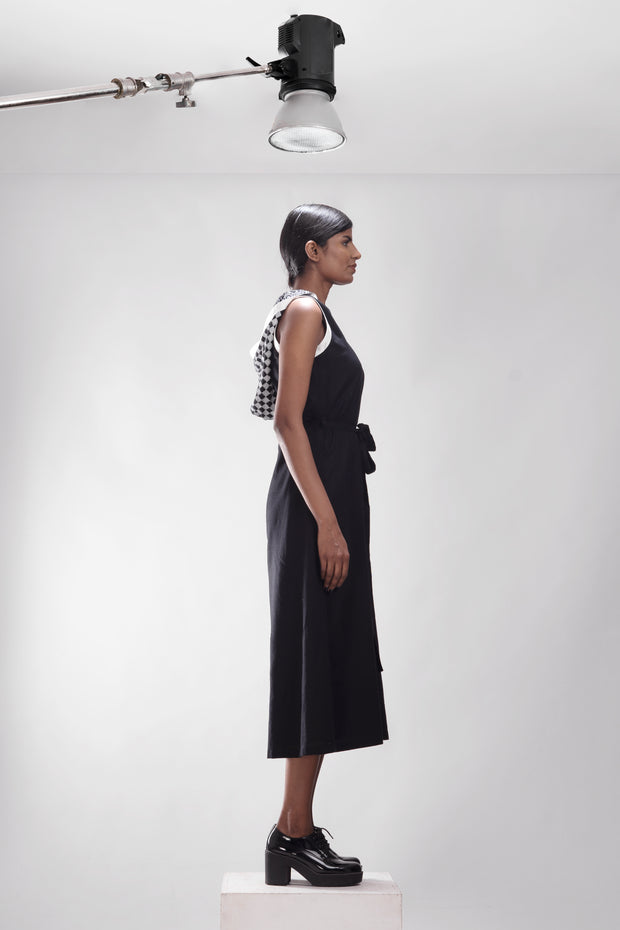 xin dress-black