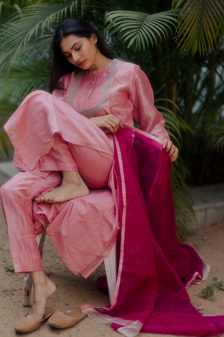 HANDWOVEN LIGHT ROSE KURTA